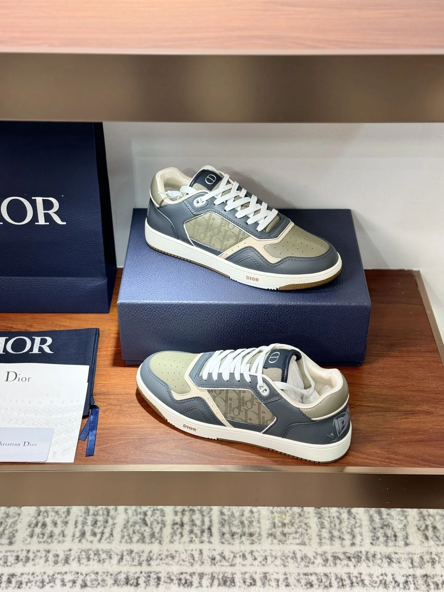 Christian Dior Sneaker WellDesigned 21046