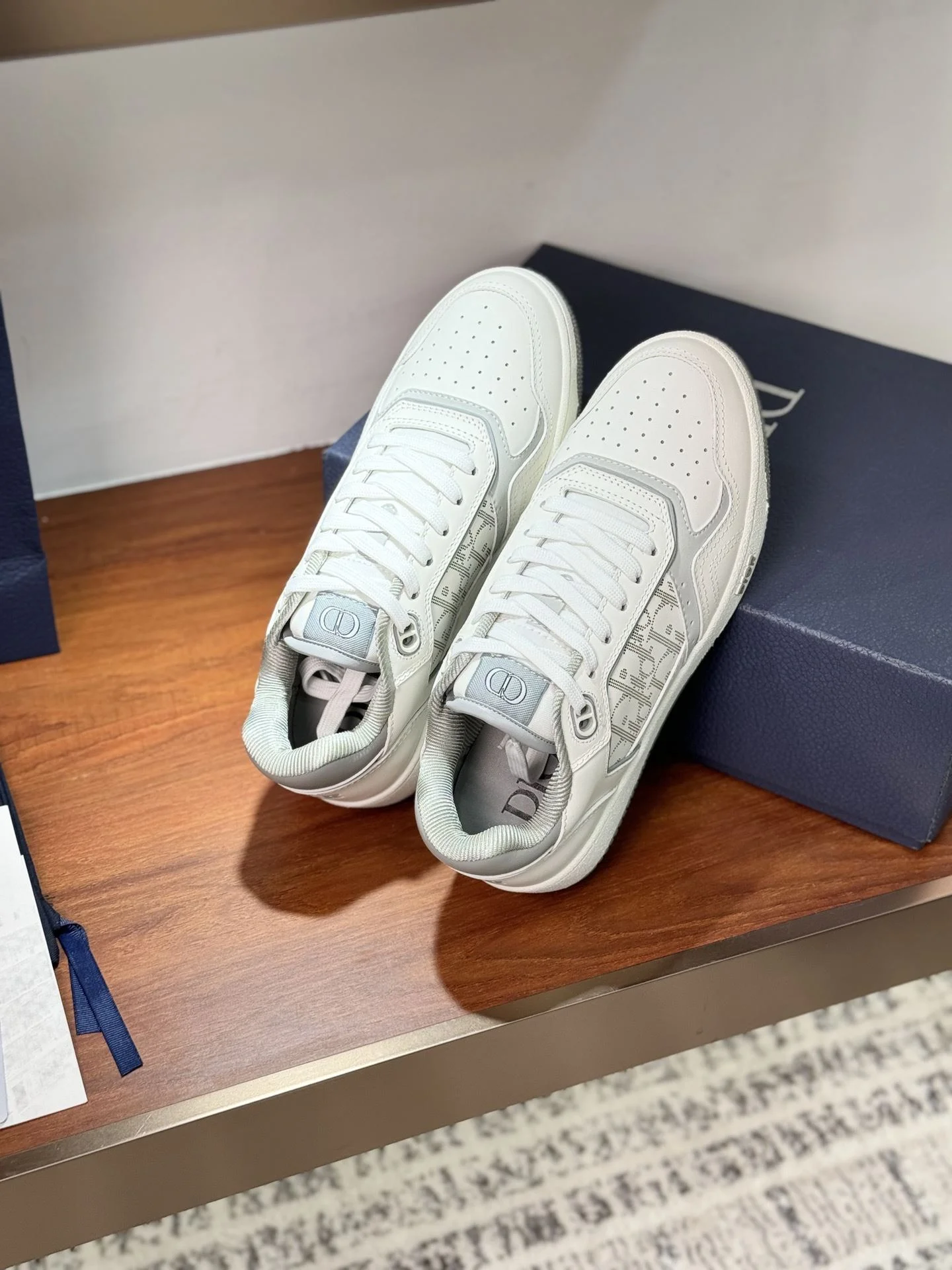 Christian Dior Sneaker Cozy 21035