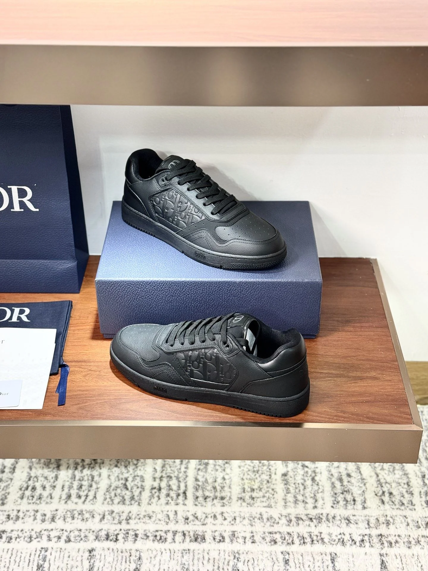 Soft Christian Dior Sneaker 21039