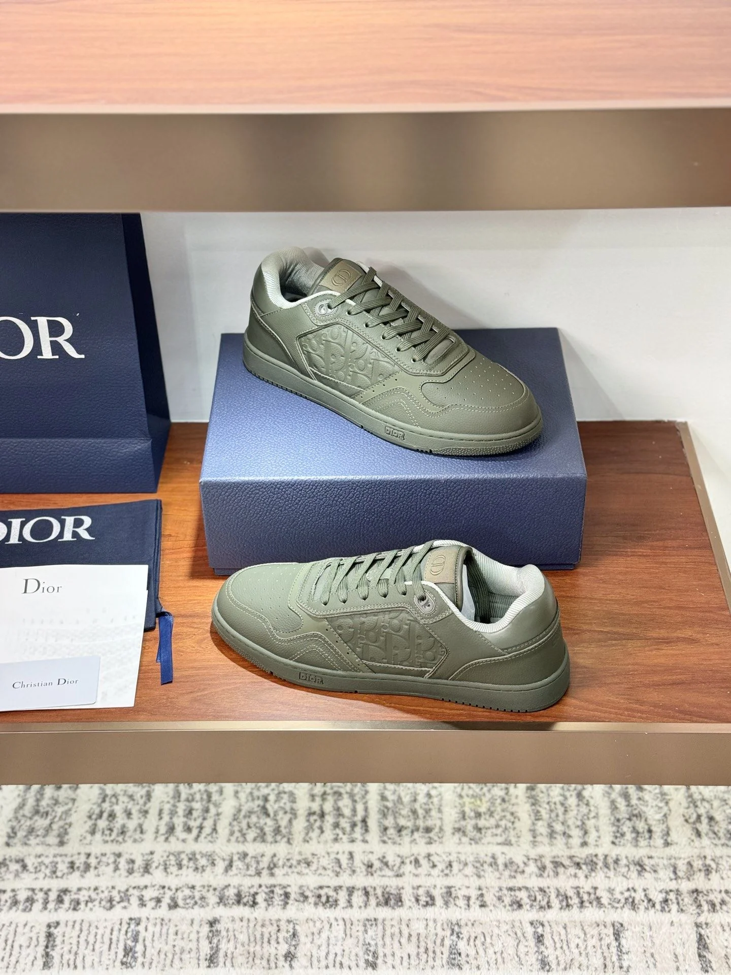 Lightweight Christian Dior Sneaker 21029