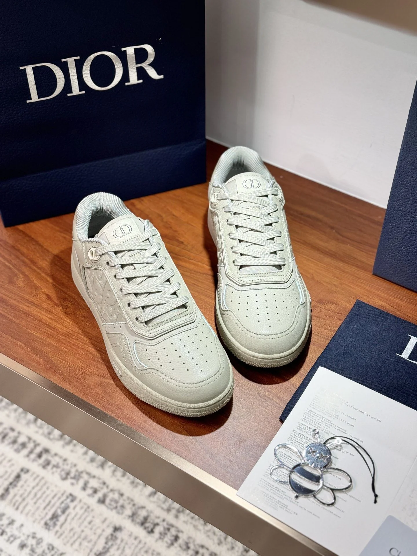 Christian Dior Sneaker Chic 21027