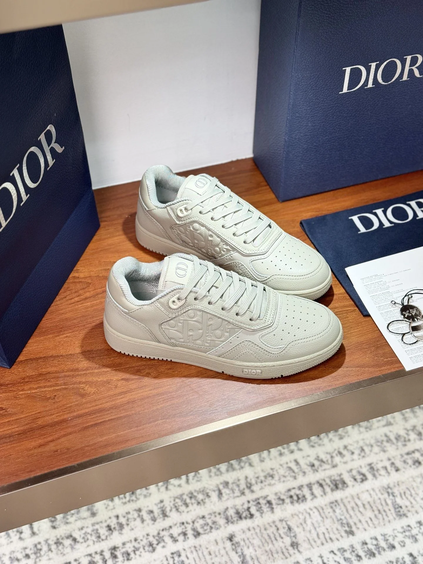 Christian Dior Sneaker Chic 21027