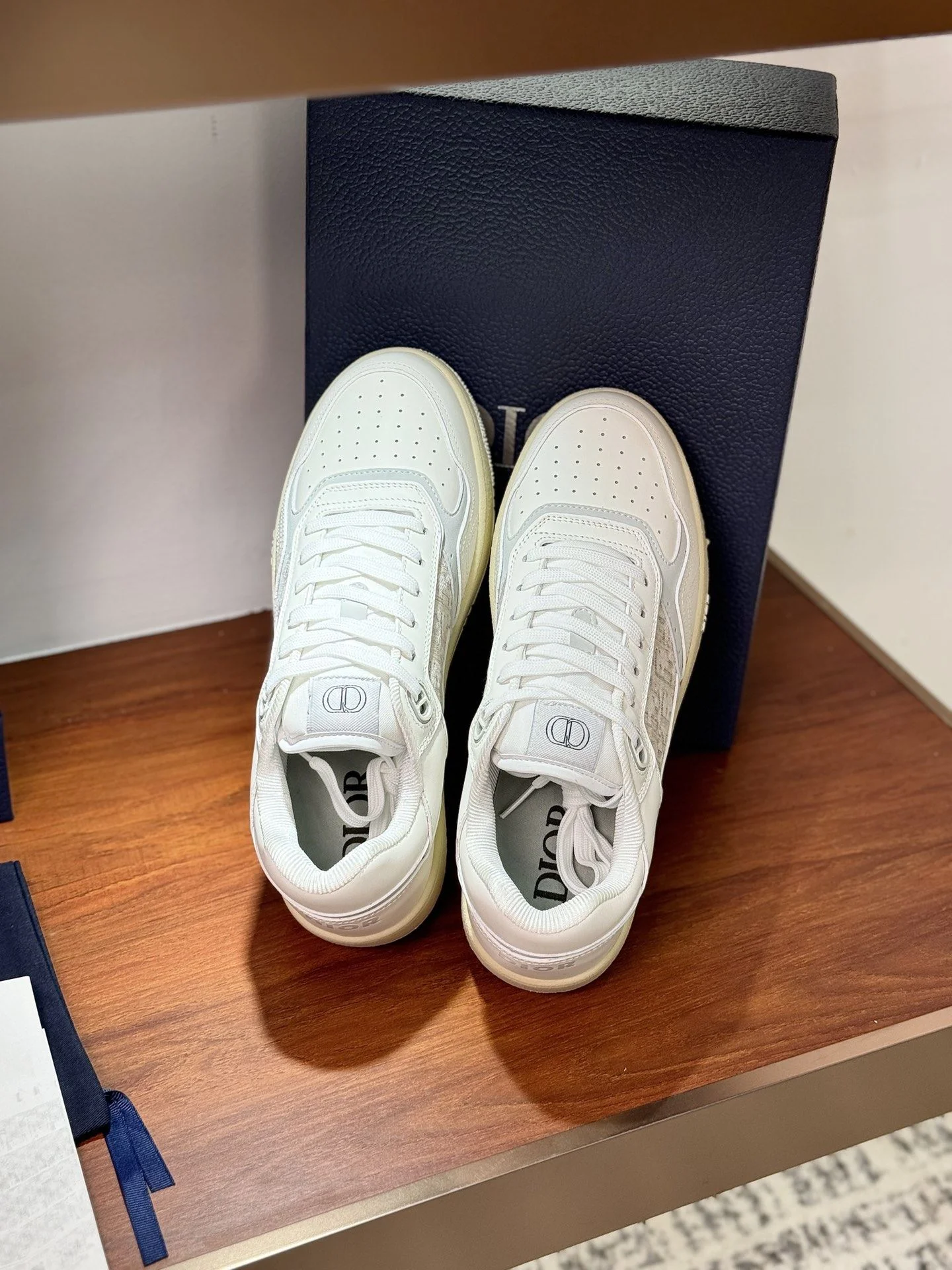 Original Christian Dior Sneaker 21023