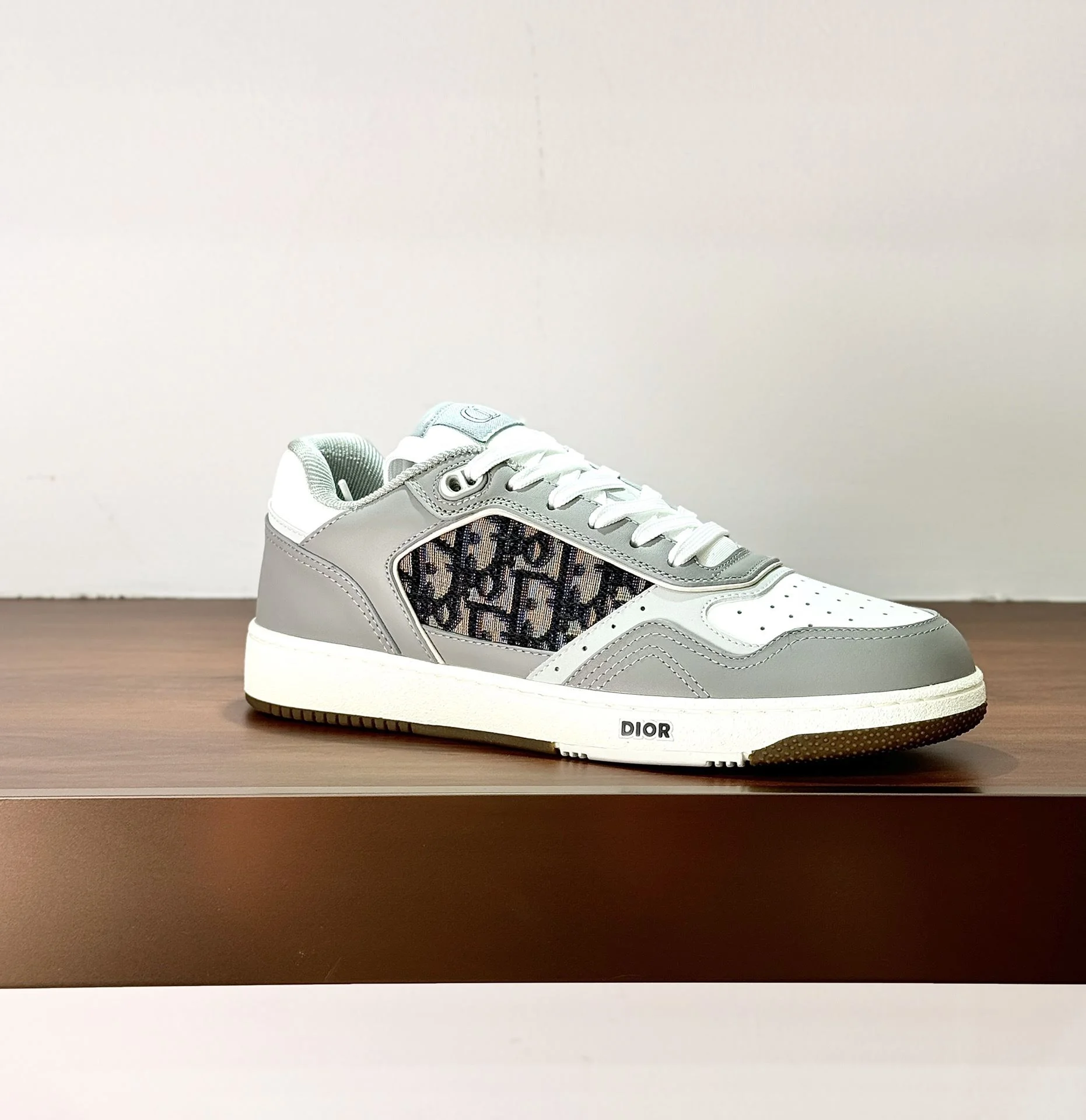 SportInspired Christian Dior Sneaker 21024