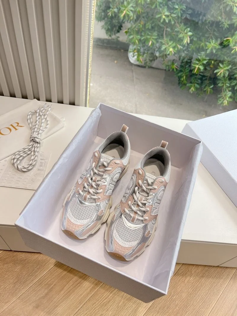 Sustainable Christian Dior Sneaker 21030