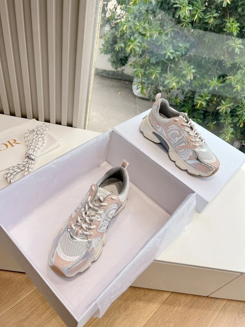 Sustainable Christian Dior Sneaker 21030