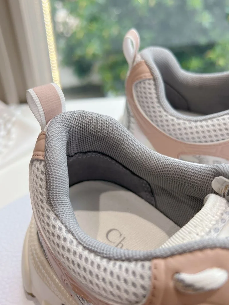 Sustainable Christian Dior Sneaker 21030