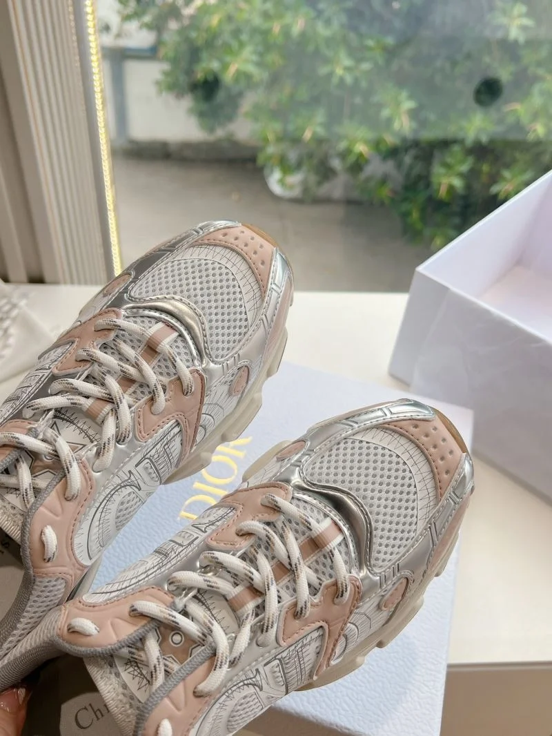 Sustainable Christian Dior Sneaker 21030