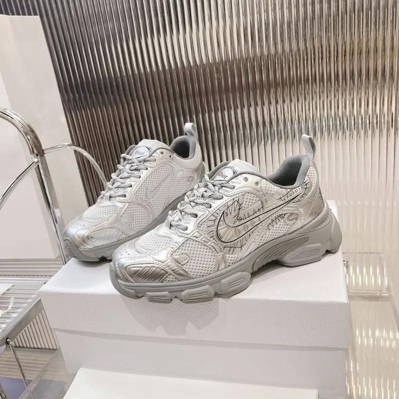 Lightweight Christian Dior Sneaker 21701