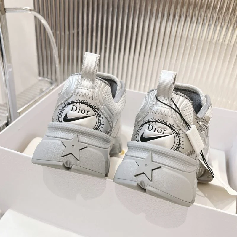 Lightweight Christian Dior Sneaker 21701