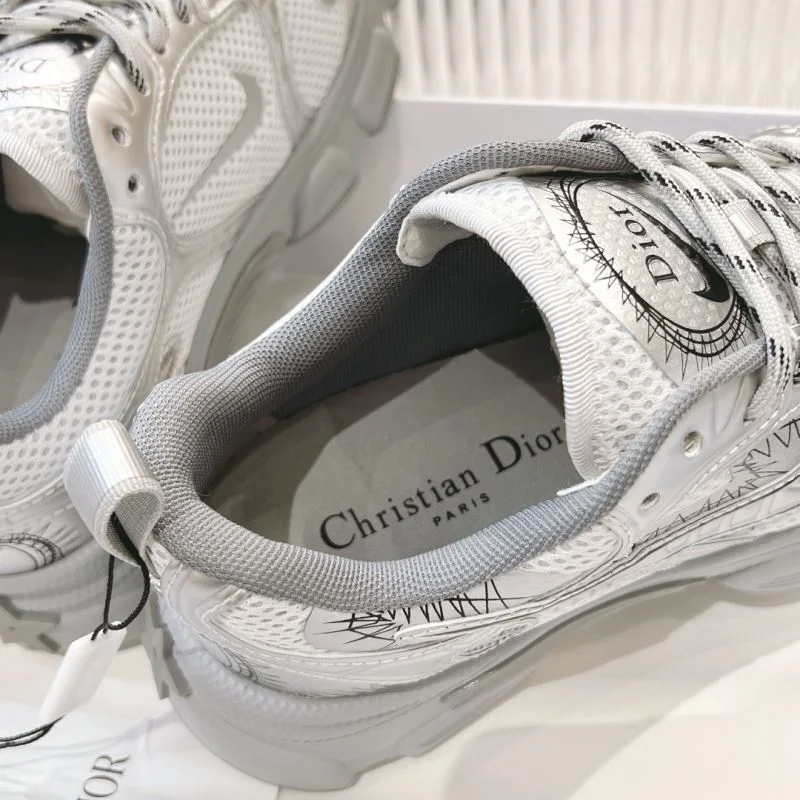 Lightweight Christian Dior Sneaker 21701