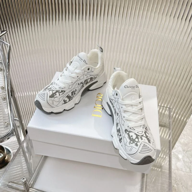 Affordable Christian Dior Sneaker 21693