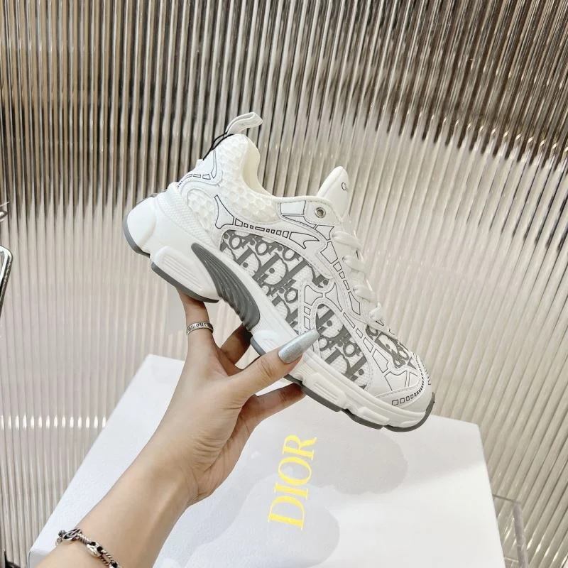 Affordable Christian Dior Sneaker 21693