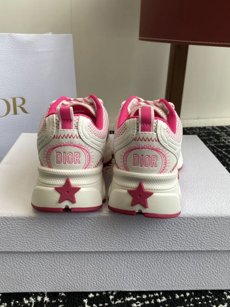 Classic Christian Dior Sneaker 21695