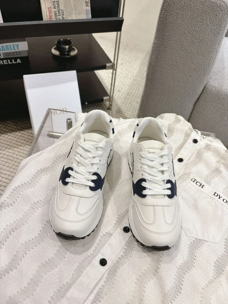 Bold Christian Dior Sneaker 21671