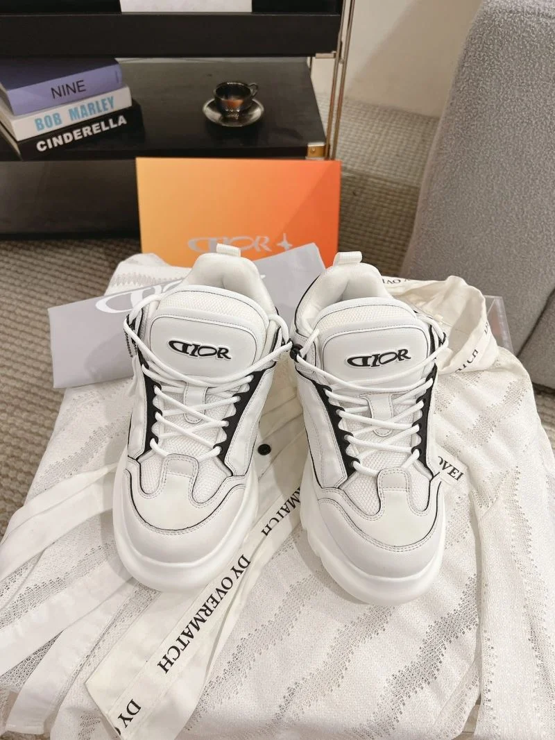 Breathable Christian Dior Sneaker 21665