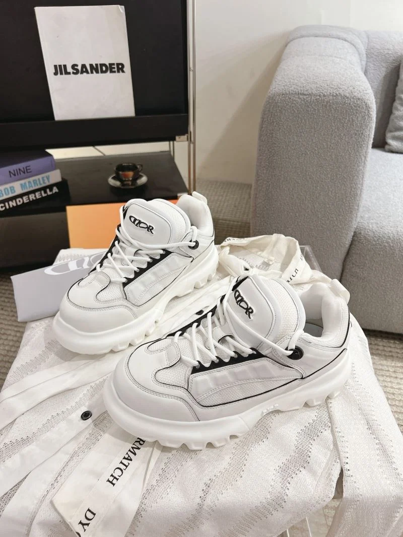 Breathable Christian Dior Sneaker 21665