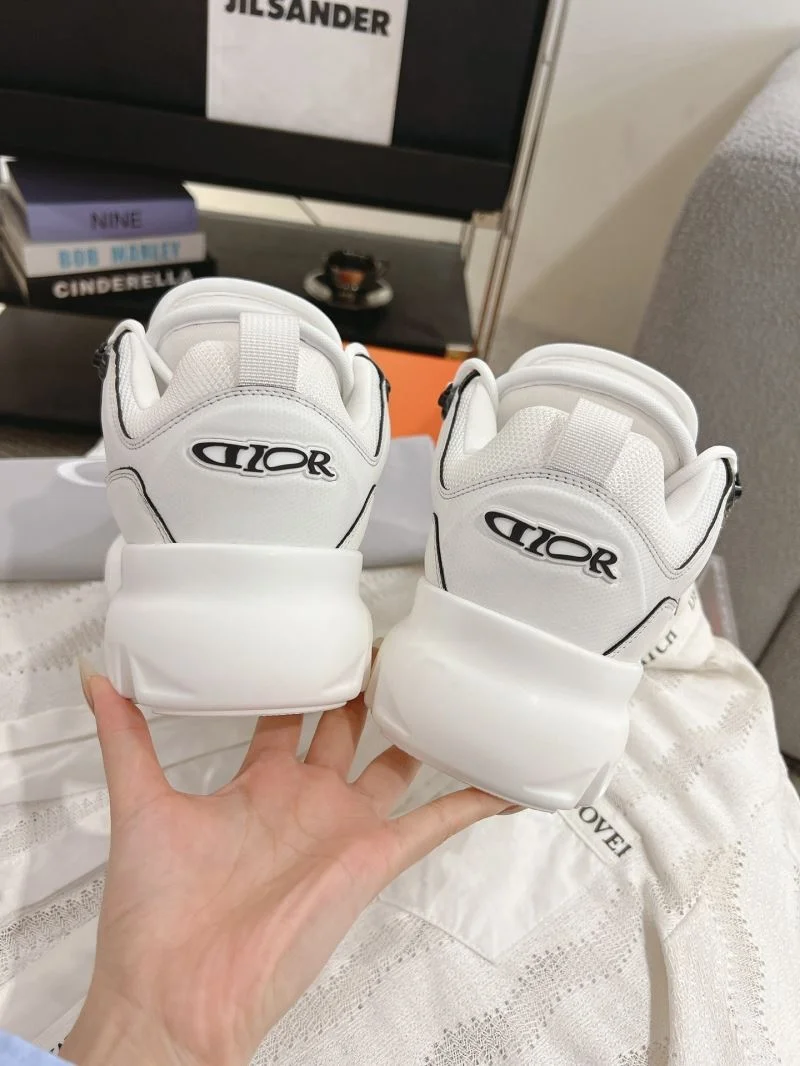 Breathable Christian Dior Sneaker 21665