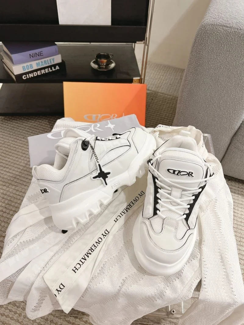 Breathable Christian Dior Sneaker 21665