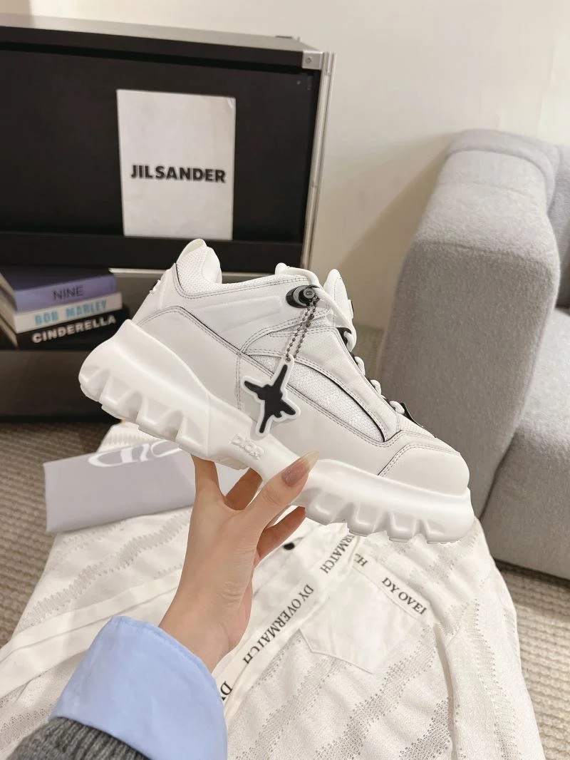 Breathable Christian Dior Sneaker 21665