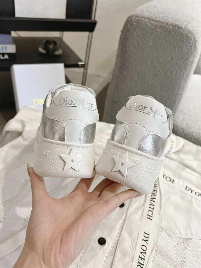 RelaxedFit Christian Dior Sneaker 21662