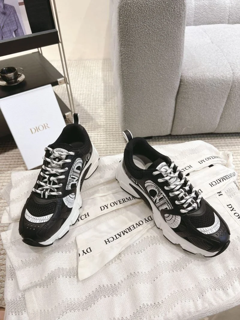 Effortless Christian Dior Sneaker 21647