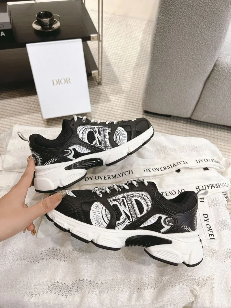 Effortless Christian Dior Sneaker 21647