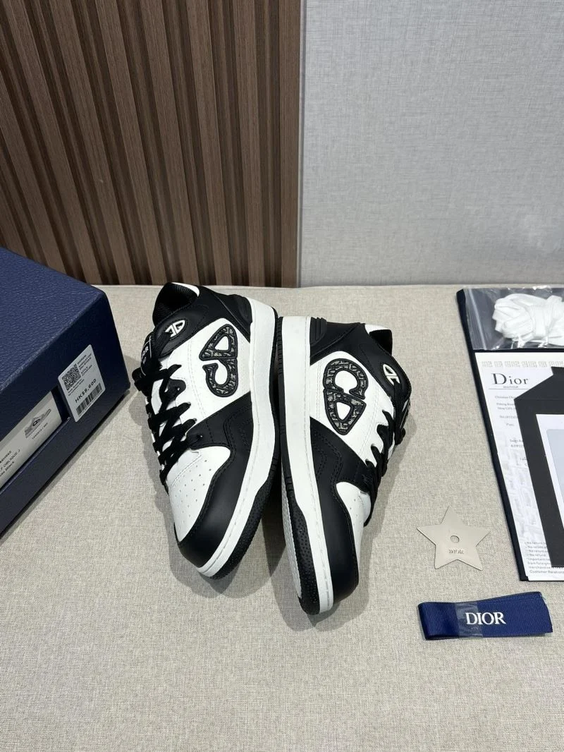StreetReady Christian Dior Sneaker 21654