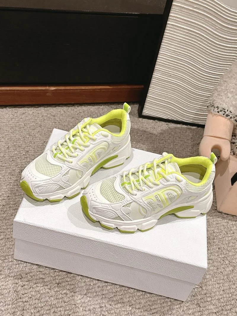 Resilient Christian Dior Sneaker 21639