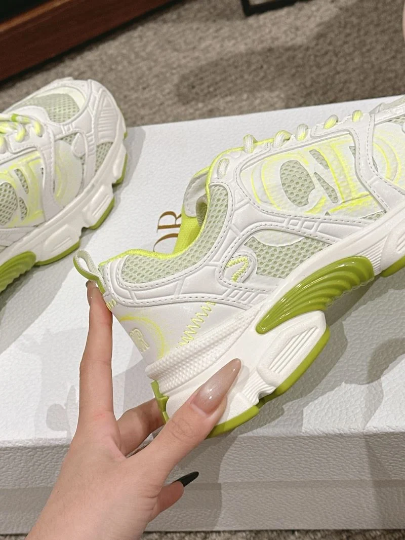 Resilient Christian Dior Sneaker 21639