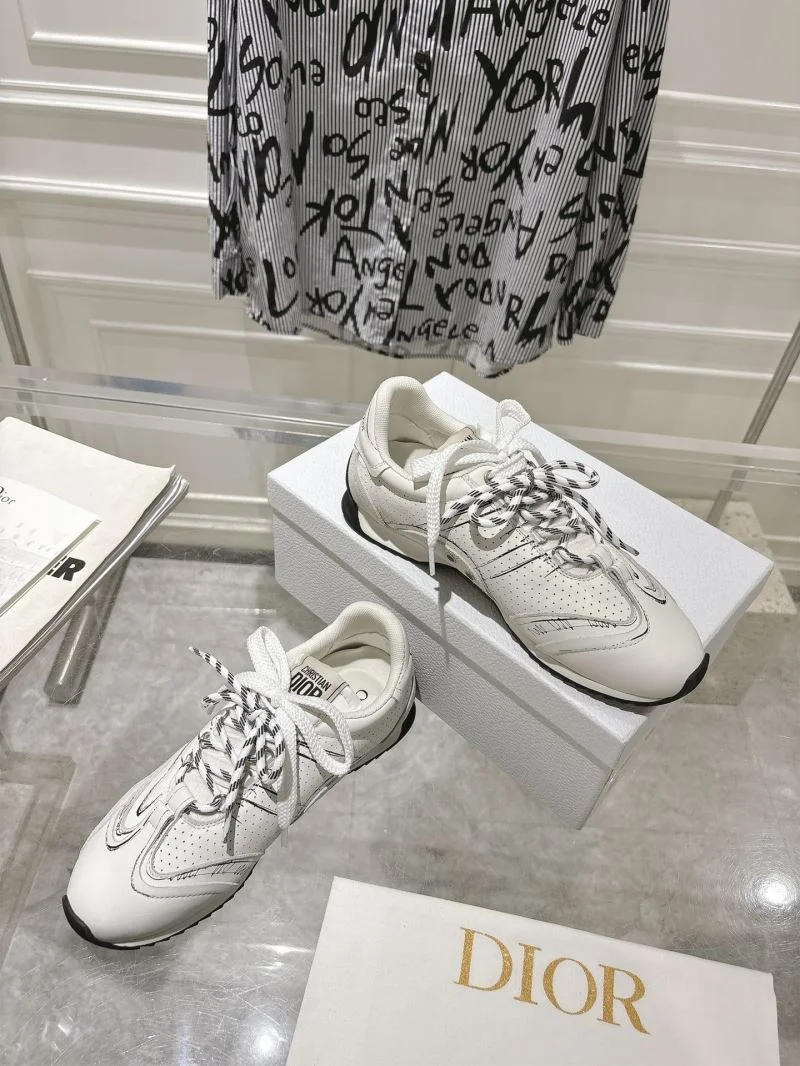 HighPerformance Christian Dior Sneaker 21636