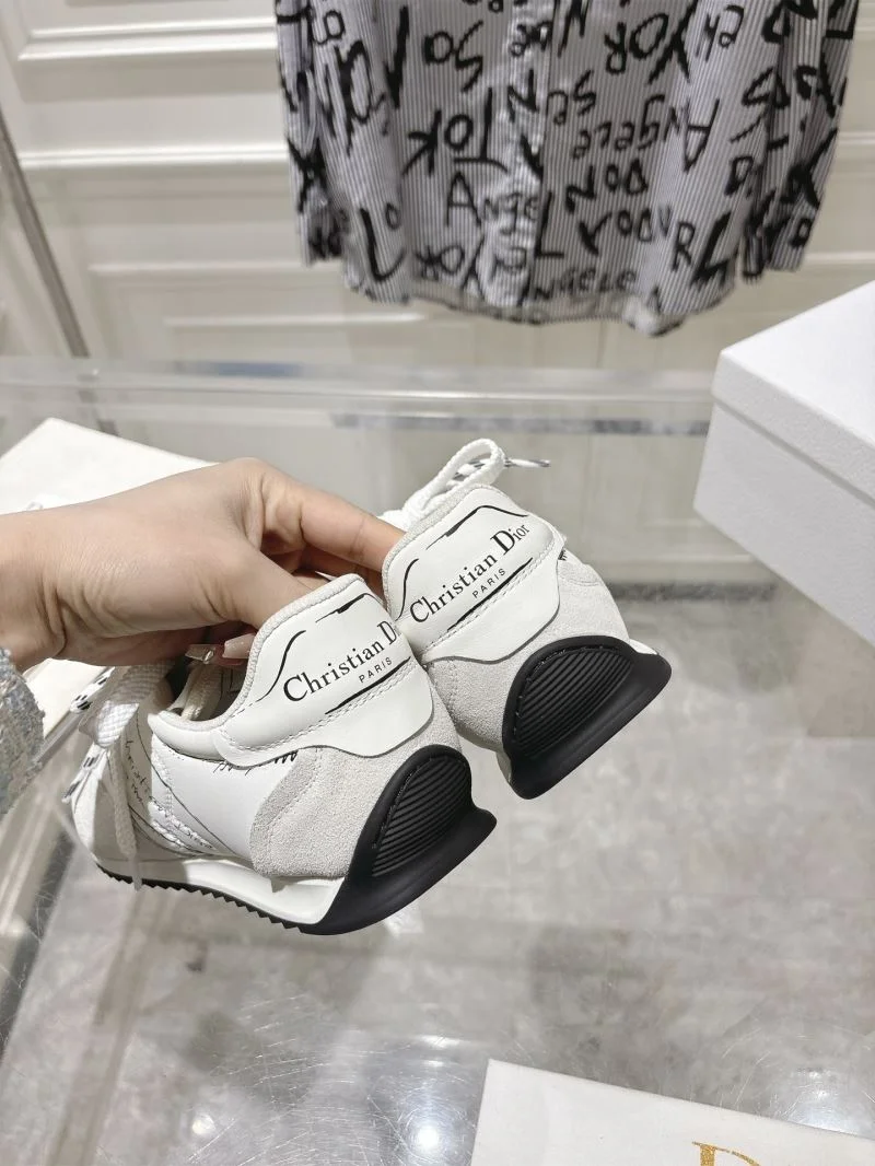 HighPerformance Christian Dior Sneaker 21636