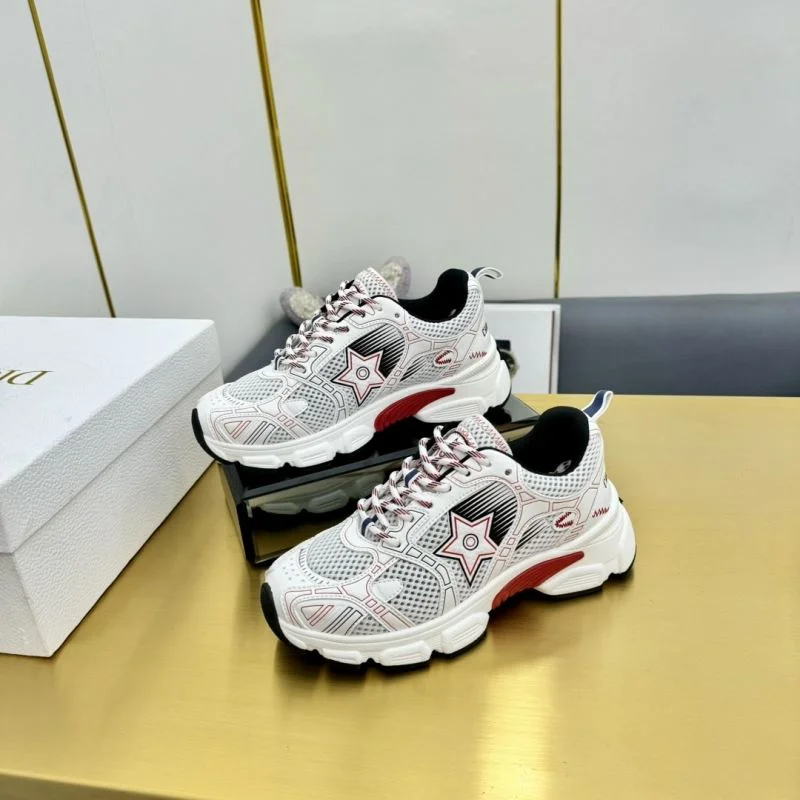 Elegant Christian Dior Sneaker 21346