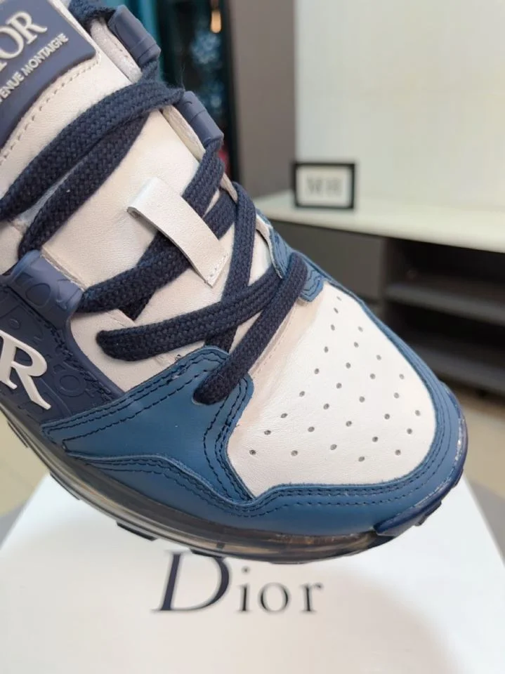 Sustainable Christian Dior Sneaker 22176