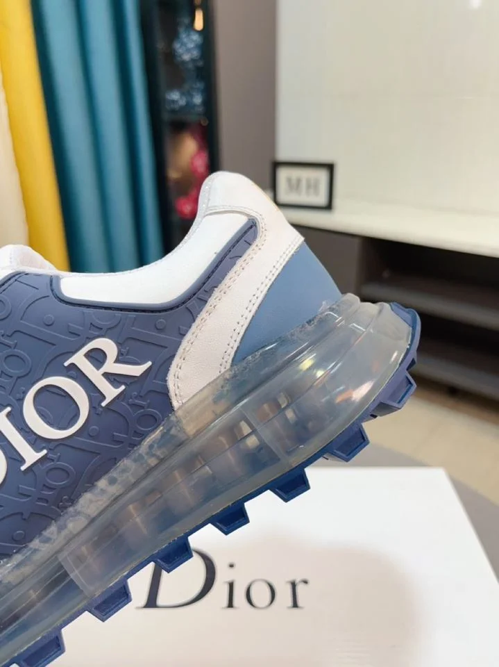 Sustainable Christian Dior Sneaker 22176