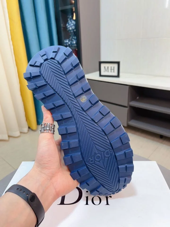 Sustainable Christian Dior Sneaker 22176