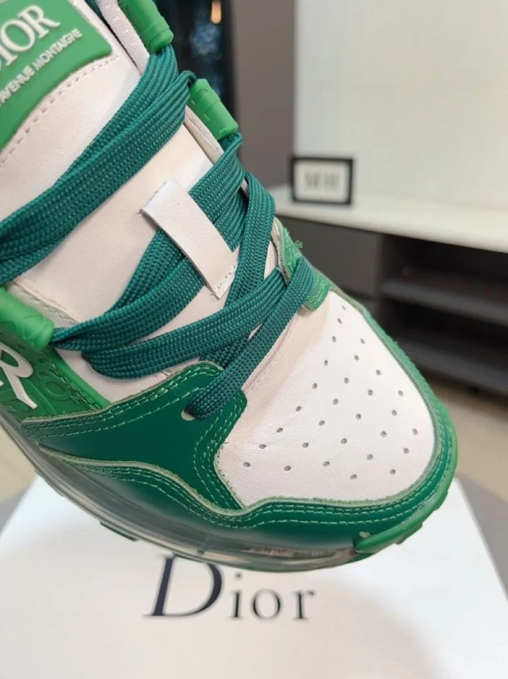 Efficient Christian Dior Sneaker 22175