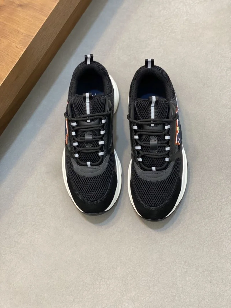 ComfortFit Christian Dior Sneaker 22172