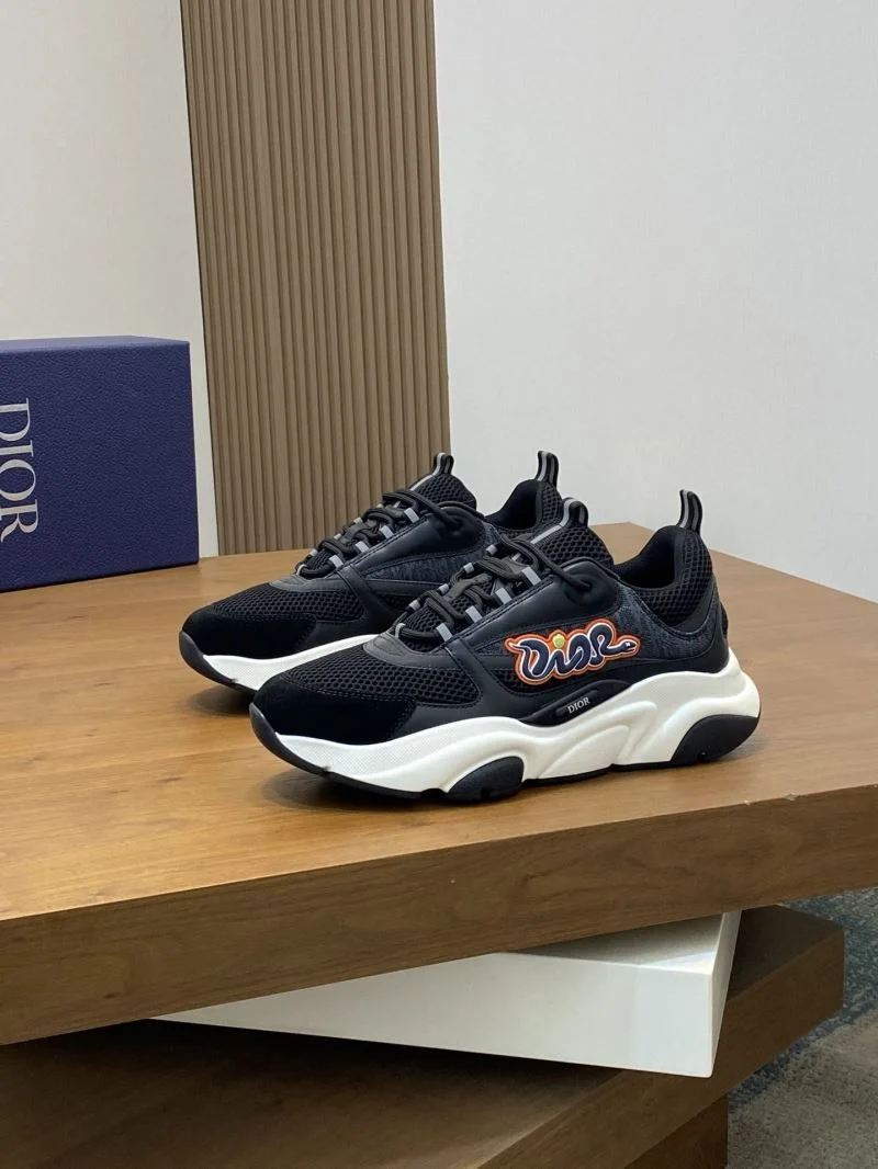 ComfortFit Christian Dior Sneaker 22172