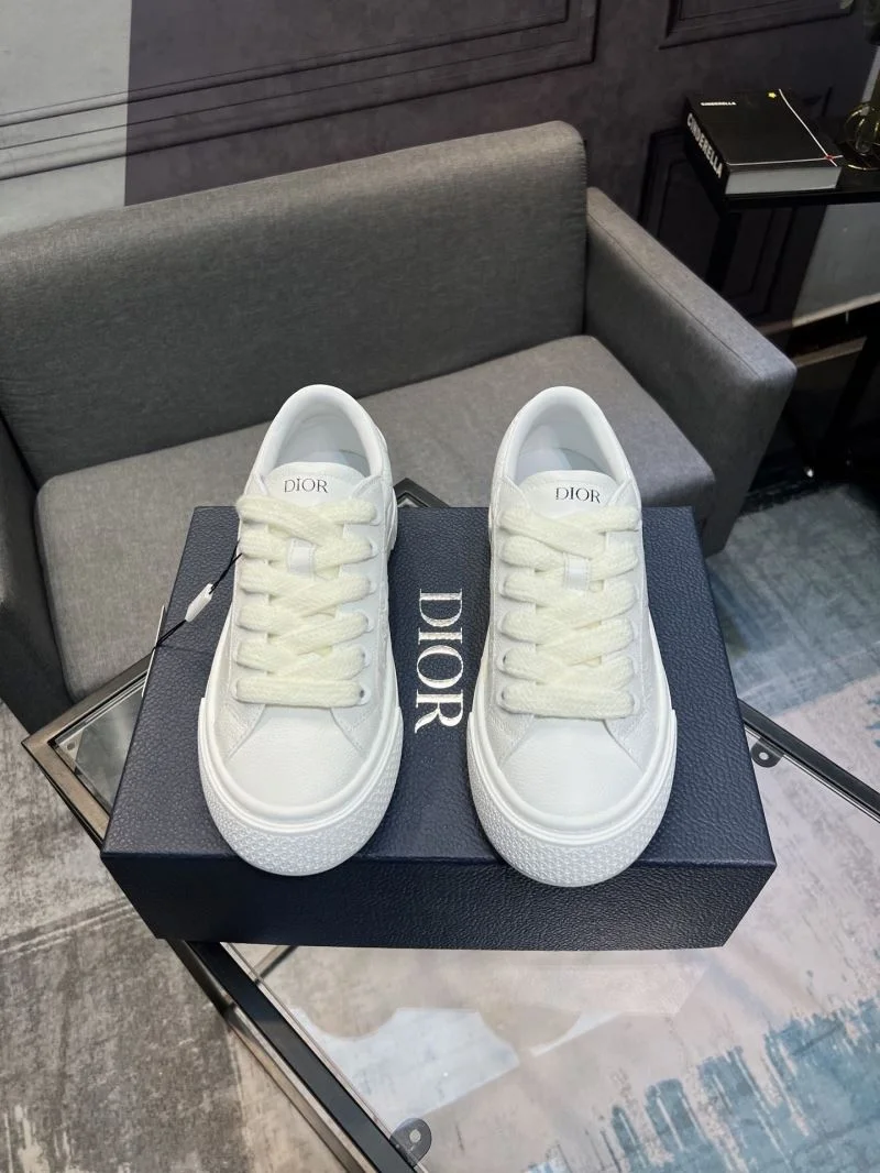 Christian Dior Sneaker Sophisticated 22162