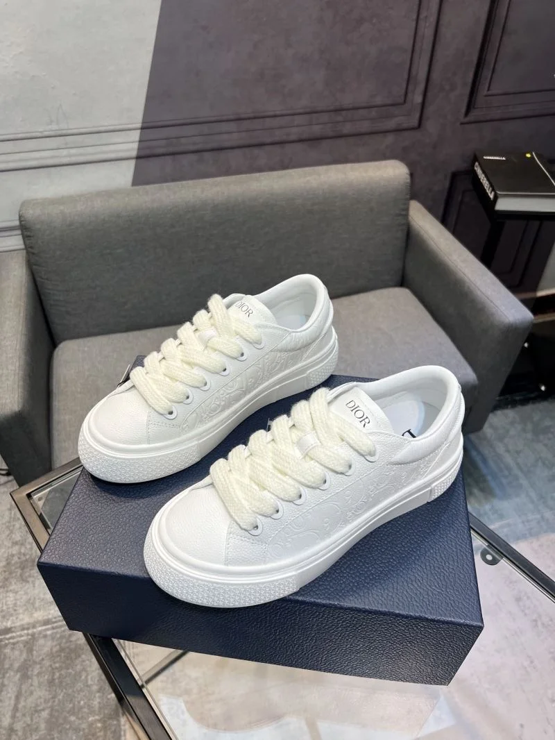 Christian Dior Sneaker Sophisticated 22162