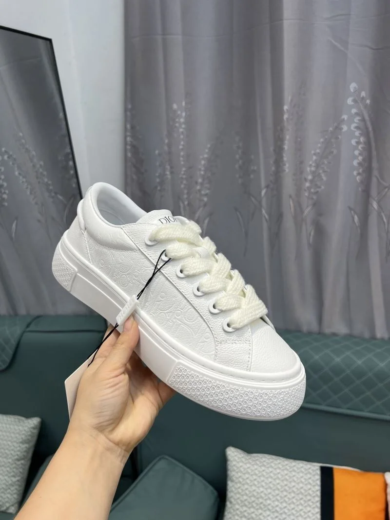 Christian Dior Sneaker Sophisticated 22162