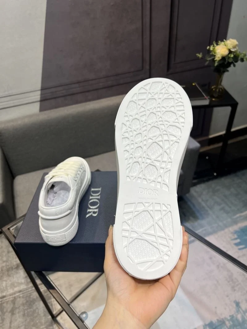 Christian Dior Sneaker Sophisticated 22162