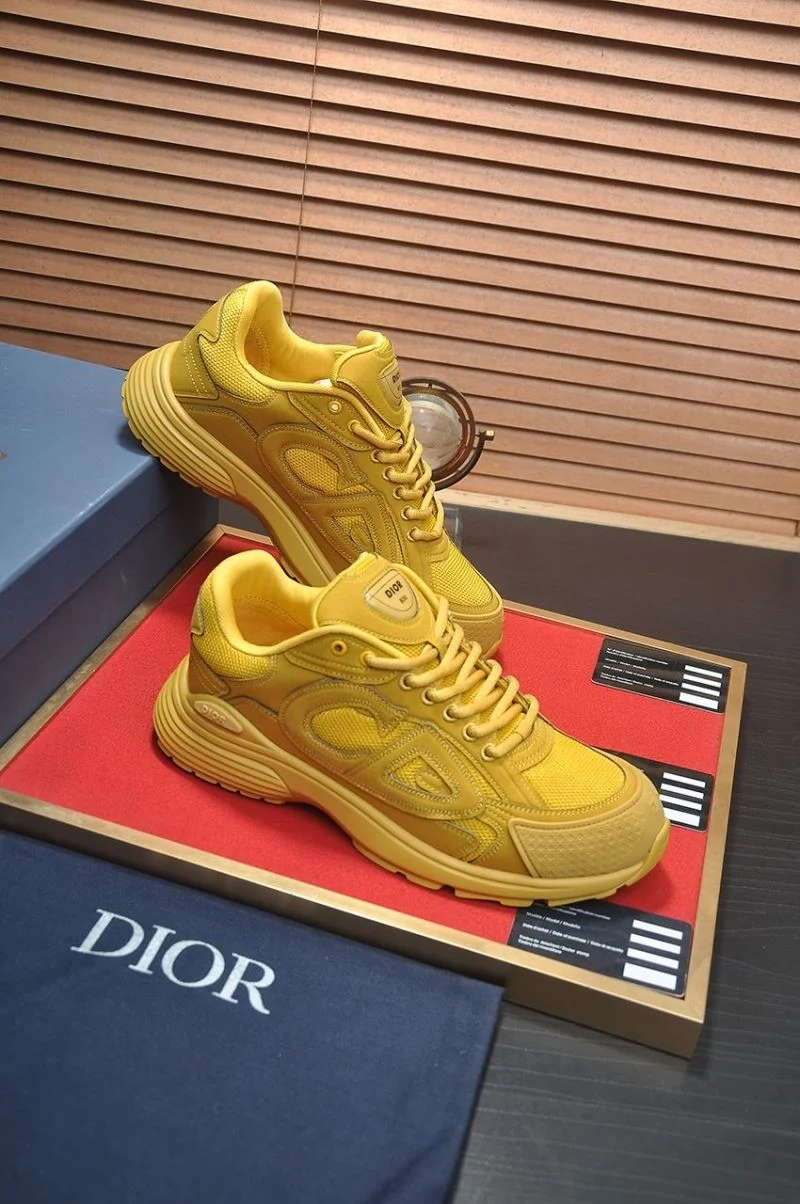 HighPerformance Christian Dior Sneaker 22178
