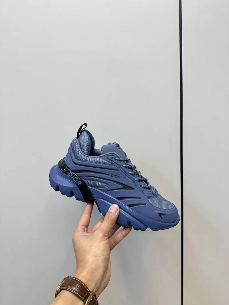 Comfortable Christian Dior Sneaker 22501