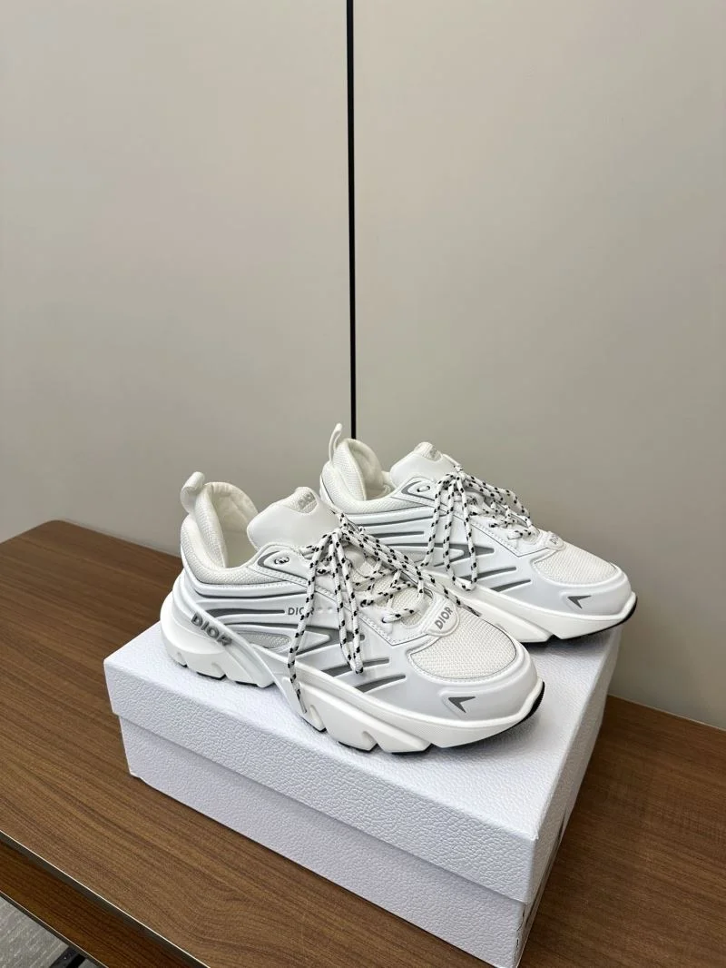 Christian Dior Sneaker Sophisticated 22497