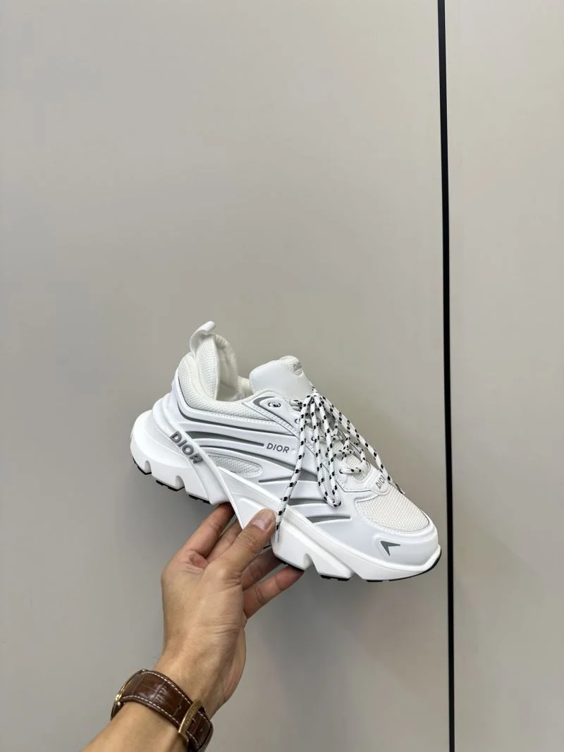 Christian Dior Sneaker Sophisticated 22497