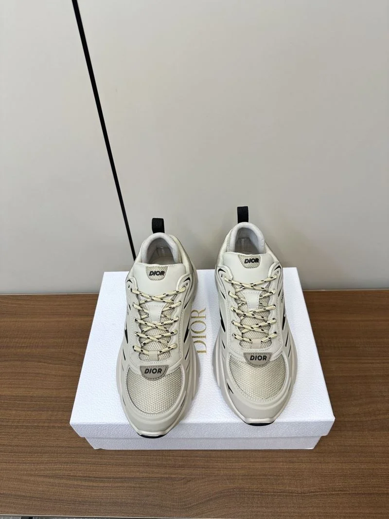 Christian Dior Sneaker Sleek 22502