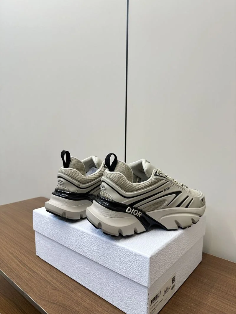 Christian Dior Sneaker Sleek 22502