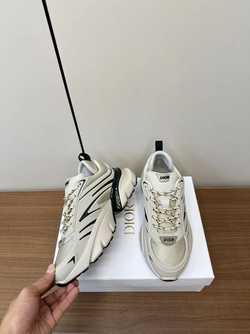 Christian Dior Sneaker Sleek 22502